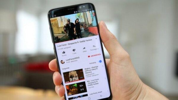 cara mengaktifkan kolom komentar di YouTube