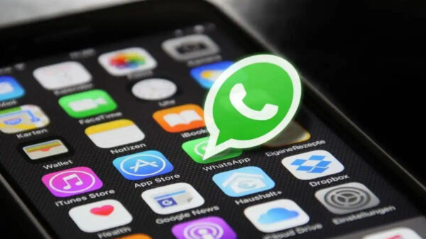 Mengapa Terdapat Coretan di Foto Whatsapp